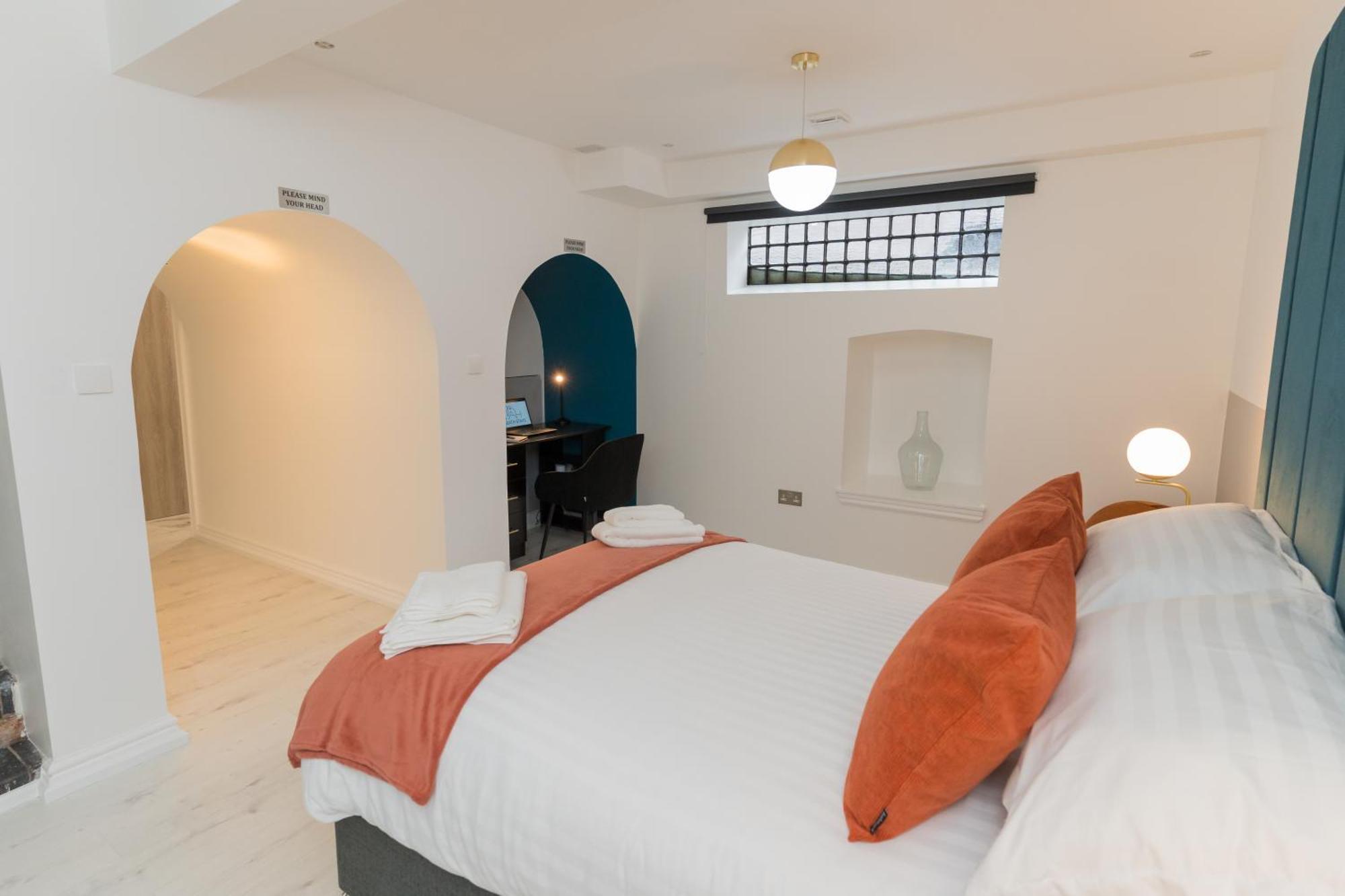 Апартаменты Luxurious 2 Bed Birmingham House Free Parking - Sleeps 6 Экстерьер фото
